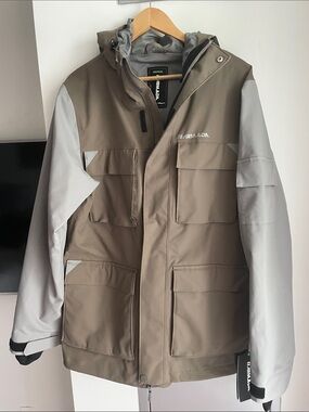 Armada Men’s Two-Tone Olive/Light Gray Ski Jacket